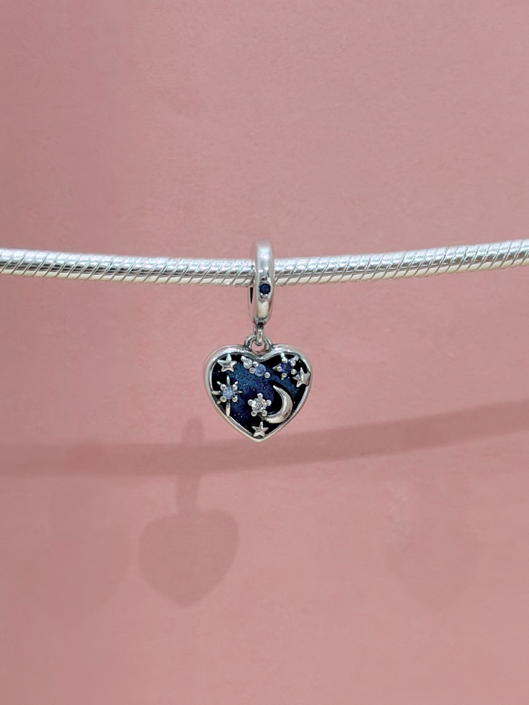 CORAZON AZUL CON LUNA Y ESTRELLAS