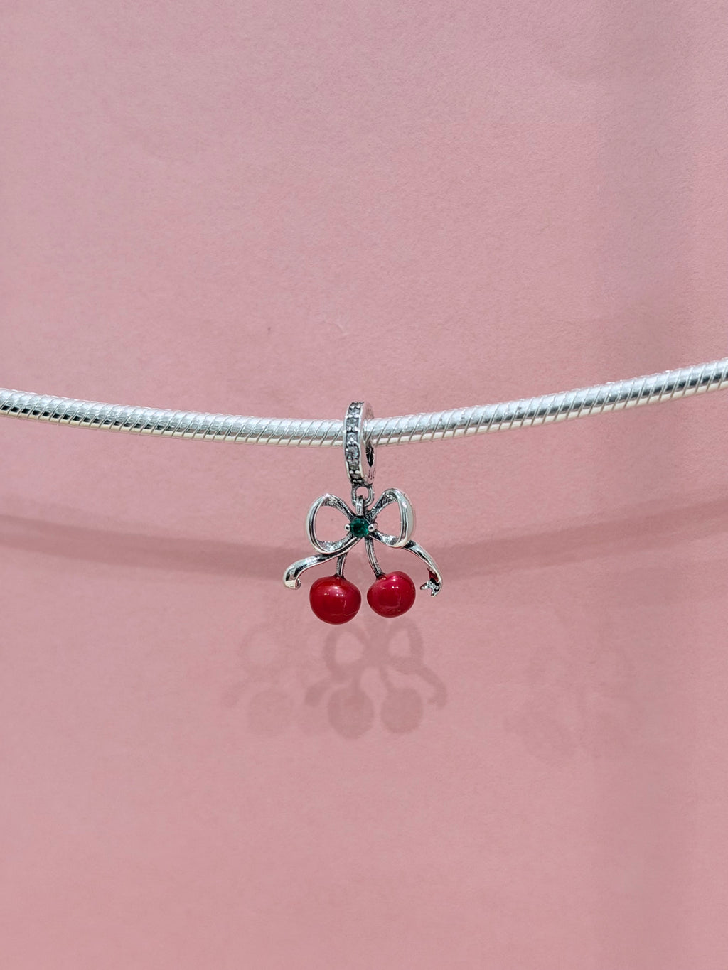CEREZAS CON MOÑO