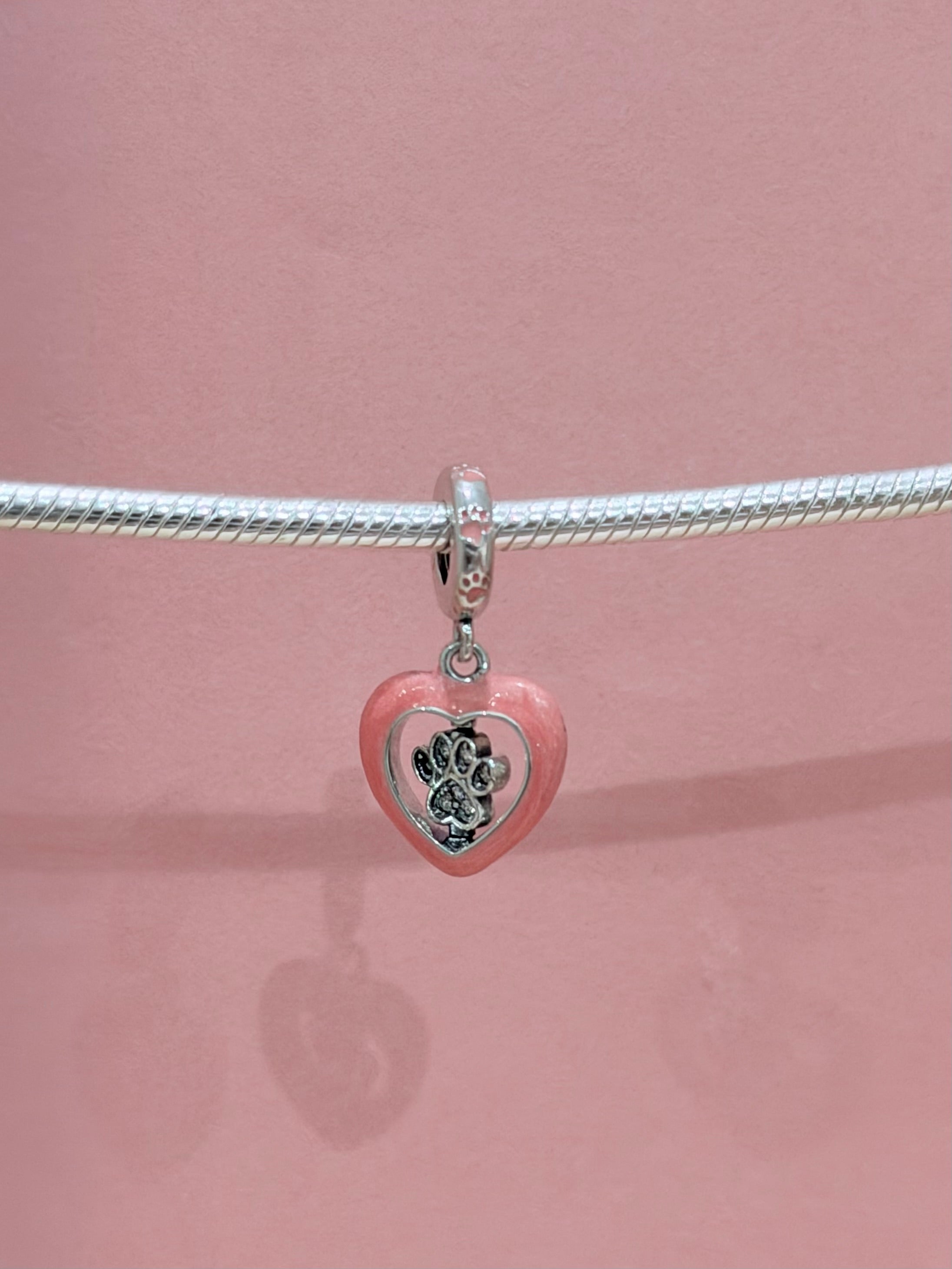 CORAZON ROSA CON HUELLA